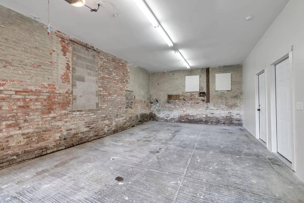 Apartamento Carriage House Loft - King Bed And Garage Parking Buffalo